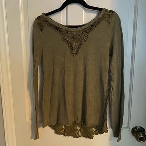 Unique lacy long sleeved shirt